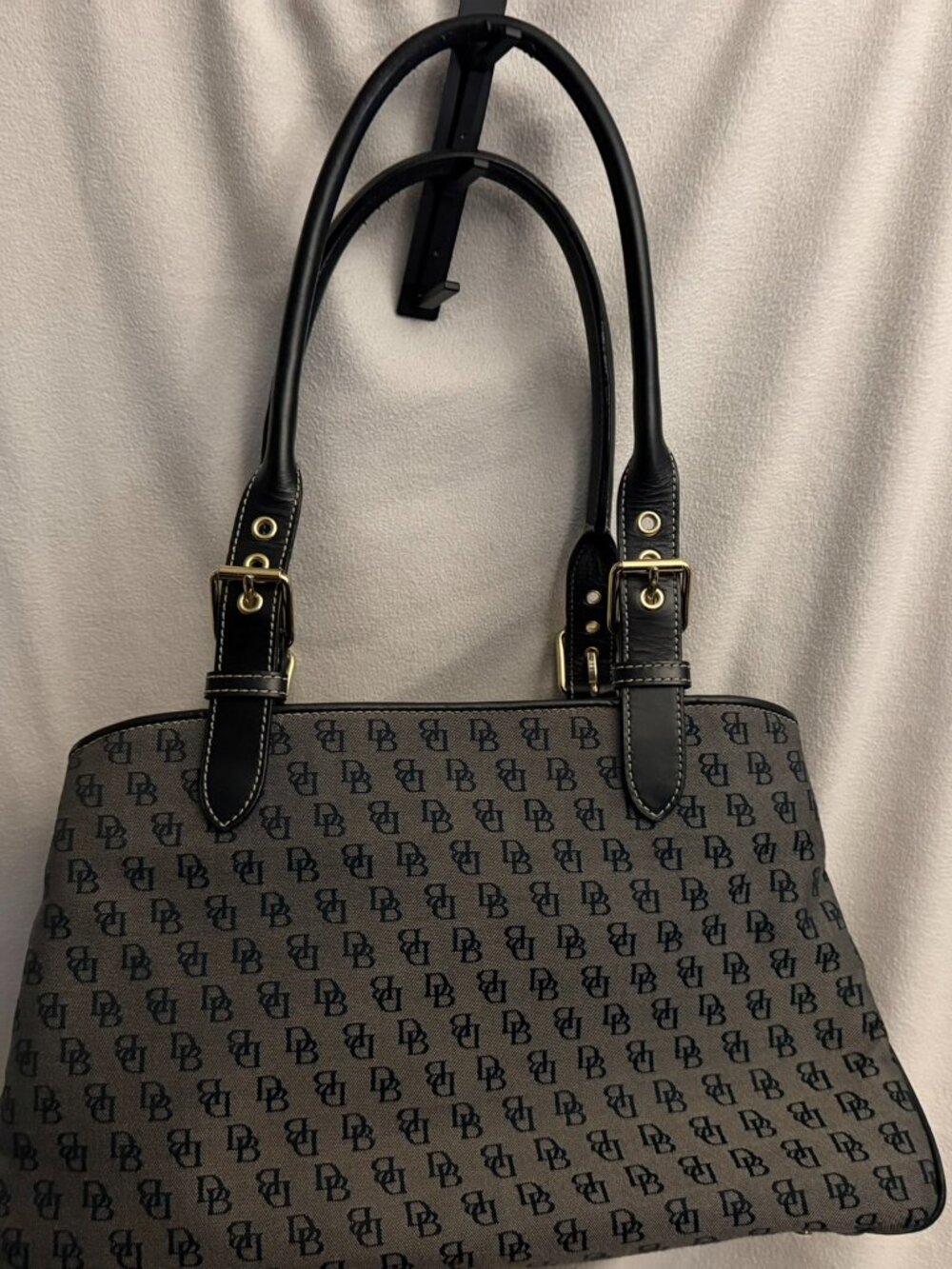Dooney and Bourke Signature Buckle Satchel H035C B1